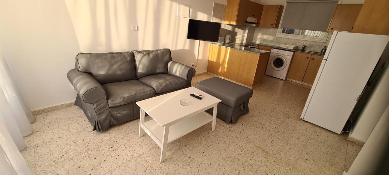 Latchi Area Apartments Екстериор снимка