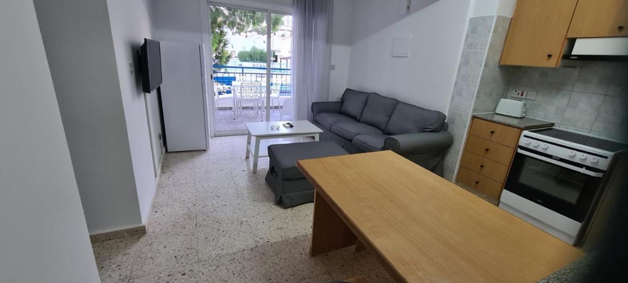 Latchi Area Apartments Екстериор снимка