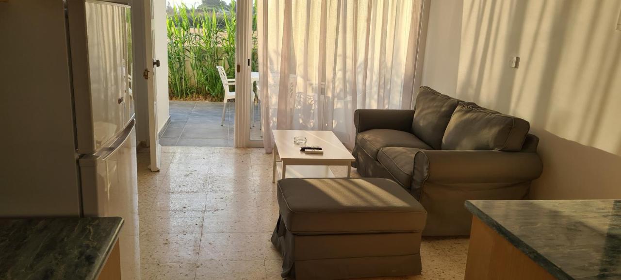 Latchi Area Apartments Екстериор снимка